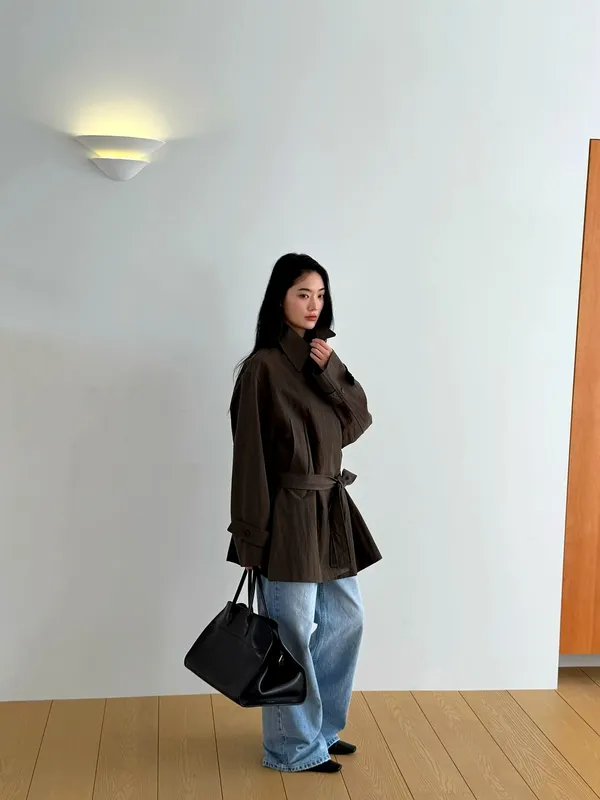 Stylish Women's Coat - Elegant and Perfect for Spring and Autumn Wear