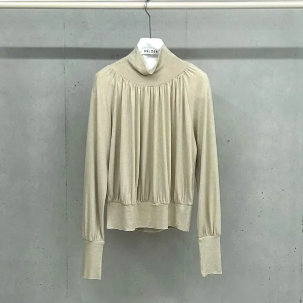Elegant and Comfortable Women's Top for Various Occasions