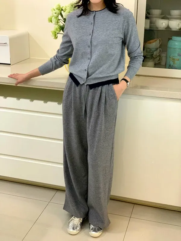 Stylish Loose Gray Women's Pants for a Comfortable Casual Look