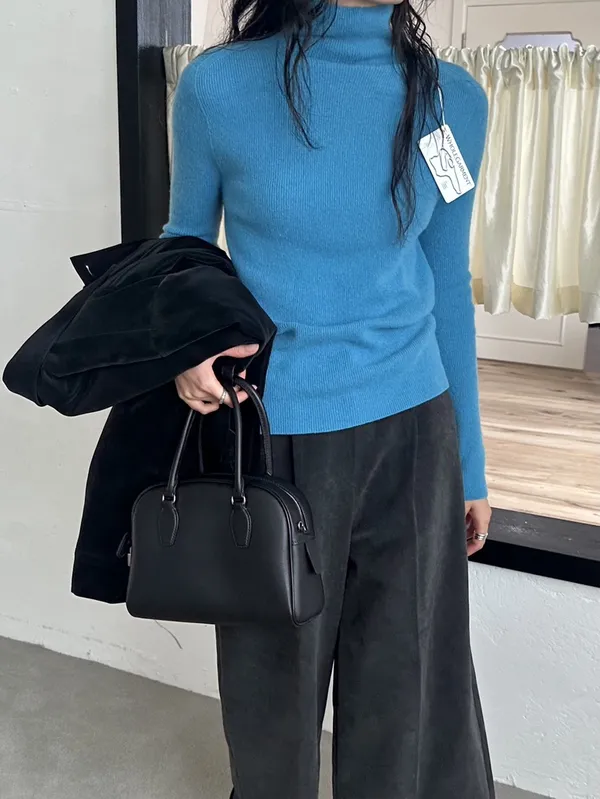 Fashionable Slim-Fit Turtleneck Knit Sweater, Comfortable and Versatile