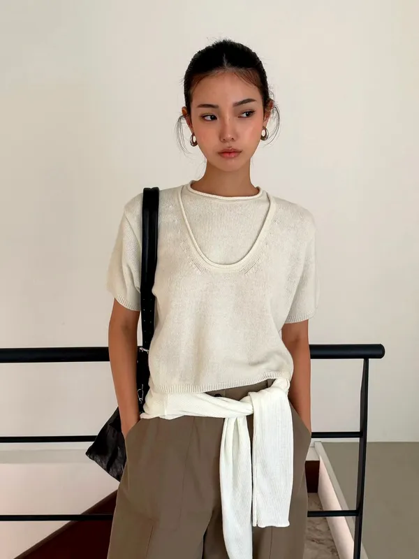 シンプルでスタイリッシュな女性用トップス - 春夏にぴったりの快適で通気性のあるデザイン