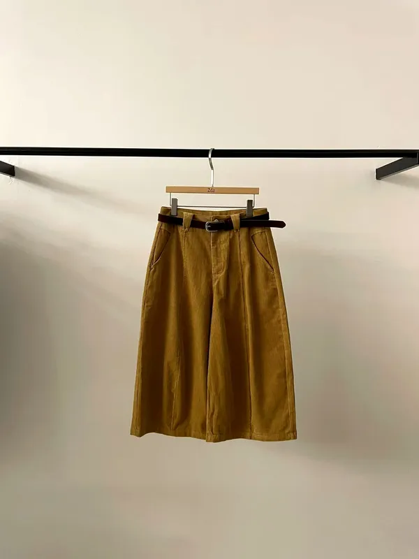 Fashionable Casual Women's Shorts - Comfortable and Versatile for Summer Wear
