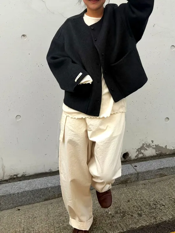 Stylish and Minimalist Women's Jacket, Elegant and Comfortable