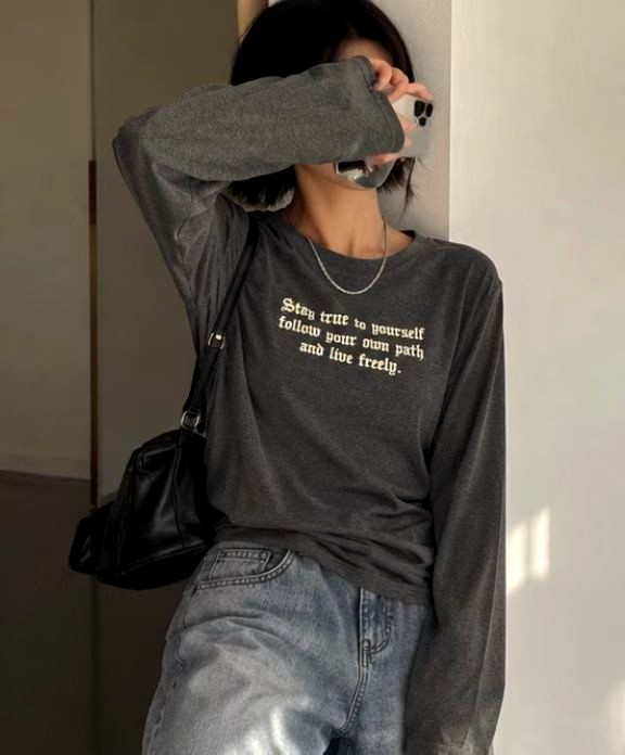 ๊ฐ์ฑ ์๋ ํ๋ฆฐํธ ๊ธดํ ํฐ์
์ธ , ํธ์ํ ์บ์ฃผ์ผ ์คํ์ผ