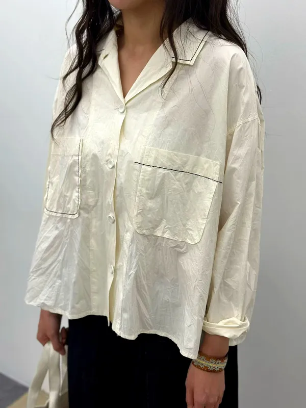 Elegant and Minimalist Shirt, Lightweight and Breathable for Spring and Summer