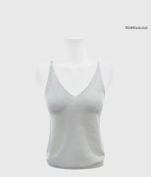 Elegant and Simple Gray Camisole, Perfect for Summer Outfits