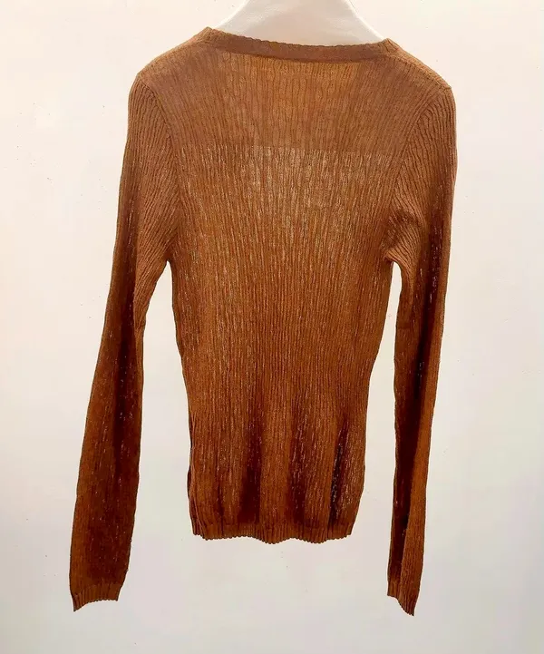 Fashionable Brown Knit Top, Breathable and Comfortable, Perfect with Jeans