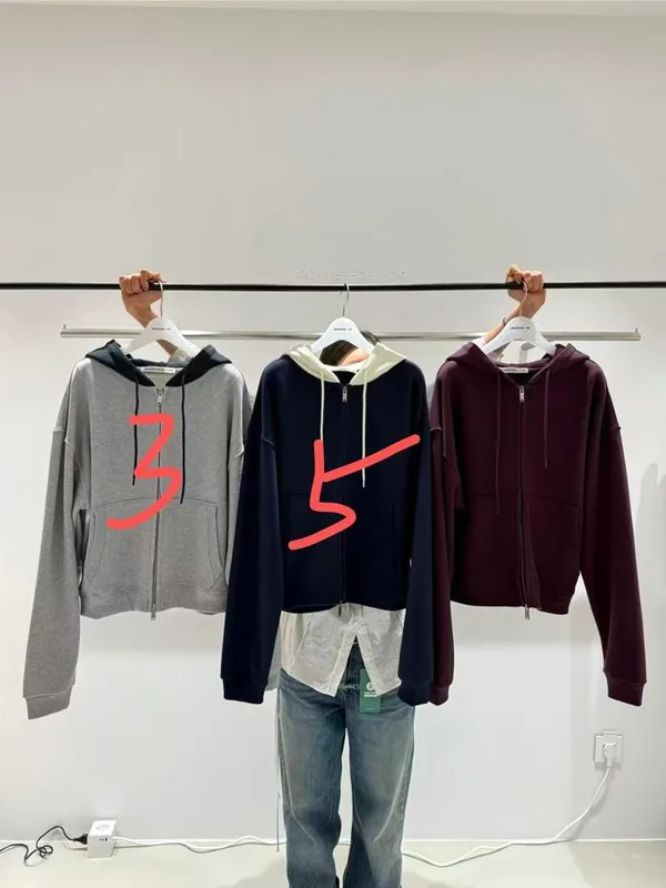 Stylish Hooded Zipper Sweatshirt, Comfortable and Versatile for Spring and Autumn