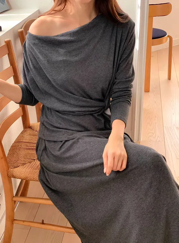 時尚簡約寬松女裝T恤，舒適百搭