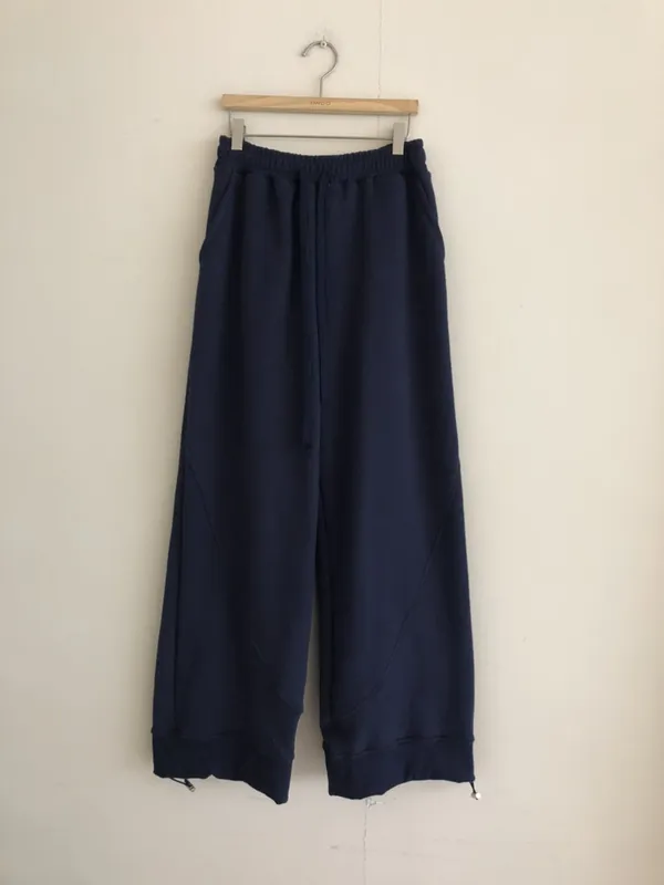 Casual Loose Fit Sports Pants - Comfortable and Breathable for Everyday Wear
