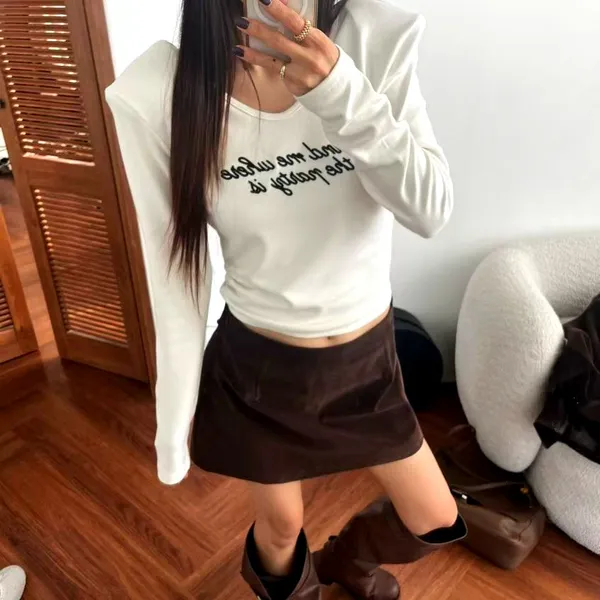 Áo thun dài tay thêu chữ cái phong cách tối giản