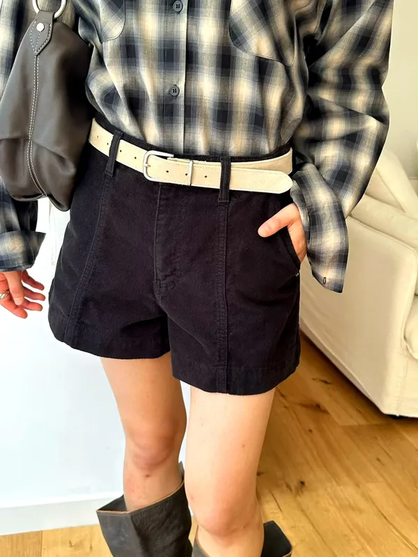 Fashionable Versatile Women's Shorts for a Comfortable Casual Look