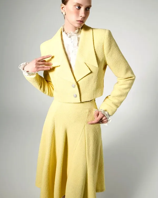 Elegant Yellow Midi Skirt - Showcase Your Charming Silhouette with New Arrival