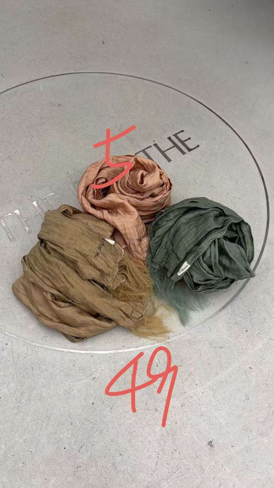Lightweight and Breathable Multi-Color Scarf, Fashionable and Versatile