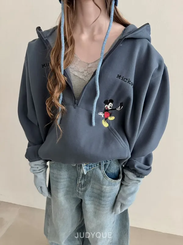 Mickey Pattern Loose Sweatshirt - Comfort Meets Casual Style