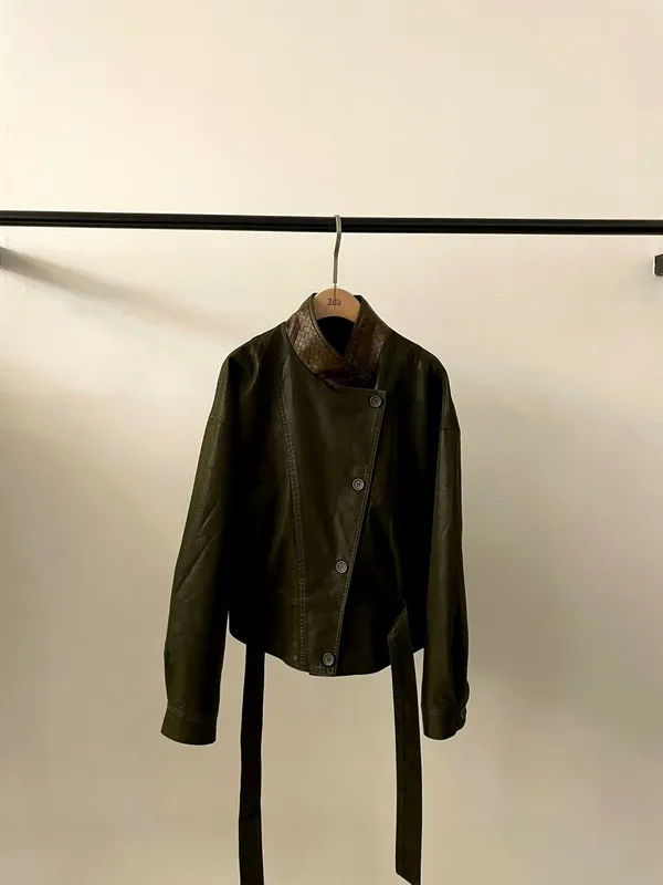 Stylish Women's Jacket, Elegant and Chic for Autumn and Winter