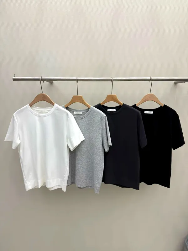 Stylish and Minimalist Women's T-Shirt, Comfortable and Versatile