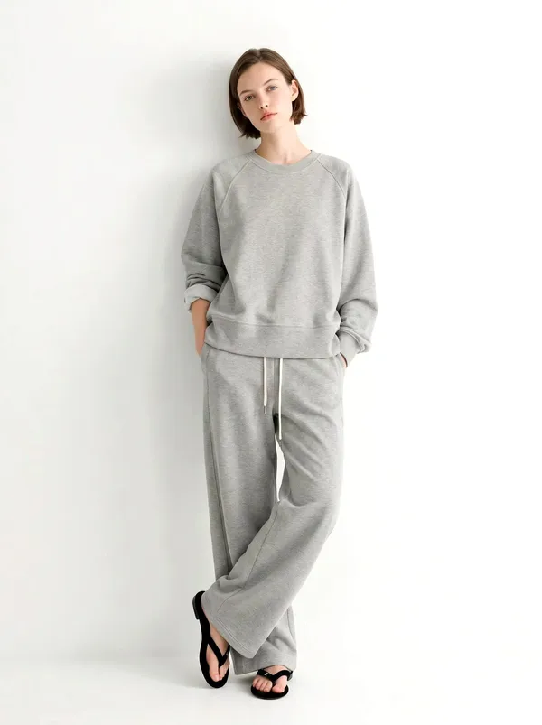 Comfortable Casual Gray Women's Top - Perfect Match for Trousers
