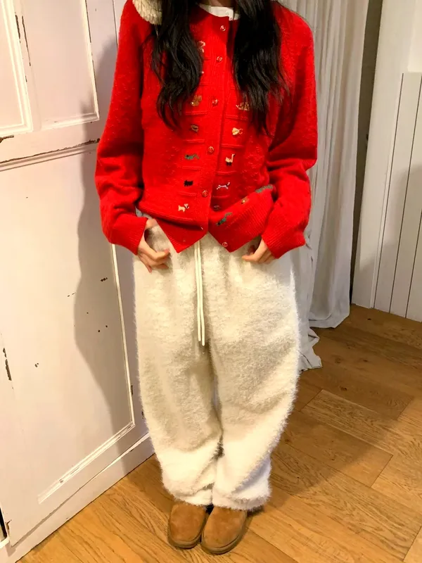 Cozy and Stylish Plush Pants for Women - Perfect for Winter