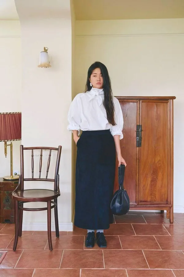 Elegant Women's Long Dress for Various Occasions