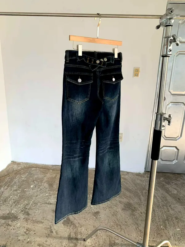 Stylish Slim Fit Jeans, Lengthening Your Legs, A Wardrobe Essential