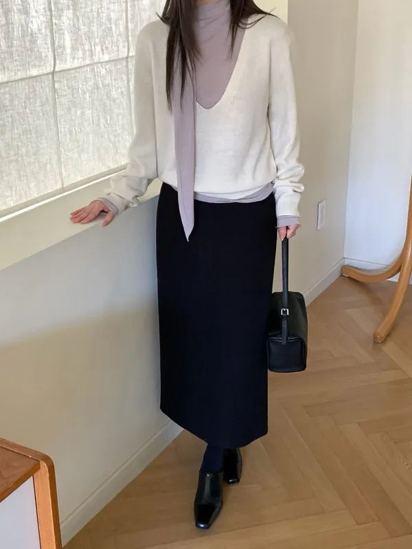 Elegant and Minimalist Maxi Dress to Showcase Femininity