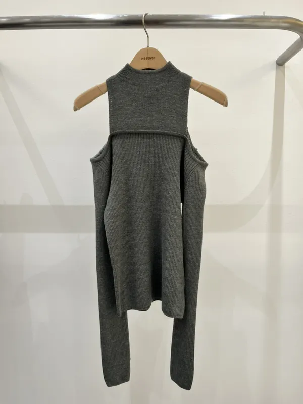 Fashionable Cold Shoulder Knit Top, Elegant Gray, Comfortable and Versatile