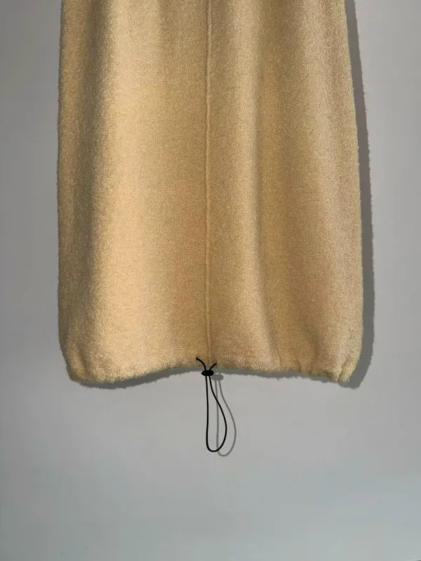 Soft and Comfortable Beige Midi Skirt, Perfect for Everyday Outfits