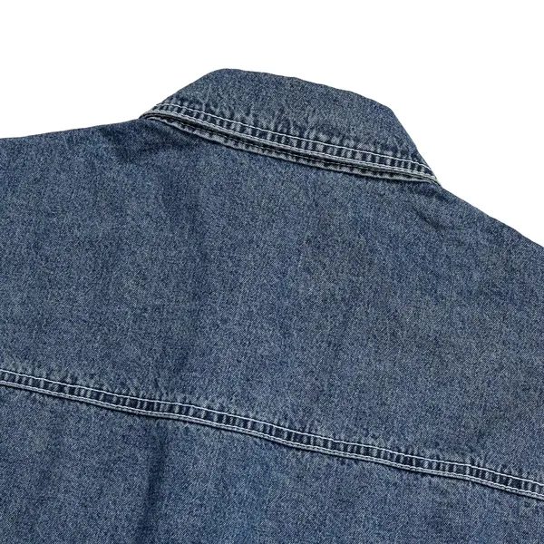 Classic Denim Jacket - A Fashion Must-Have for Casual Outfits
