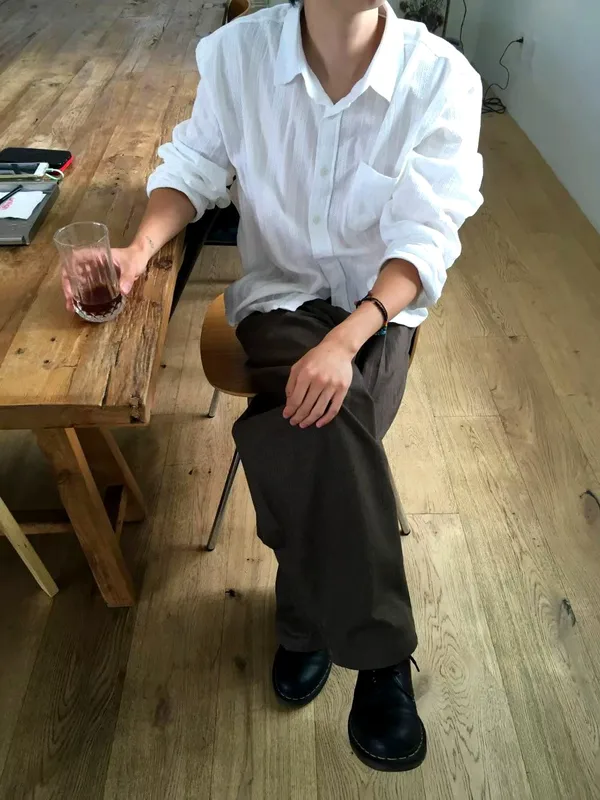 Minimalist White Shirt for Effortless Casual Styling