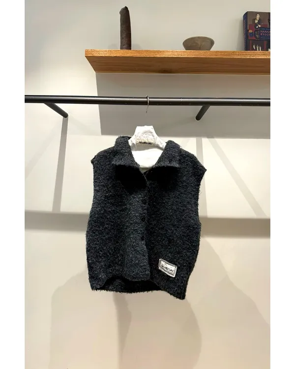 Stylish Women's Woolen Vest Coat - Warm and Versatile