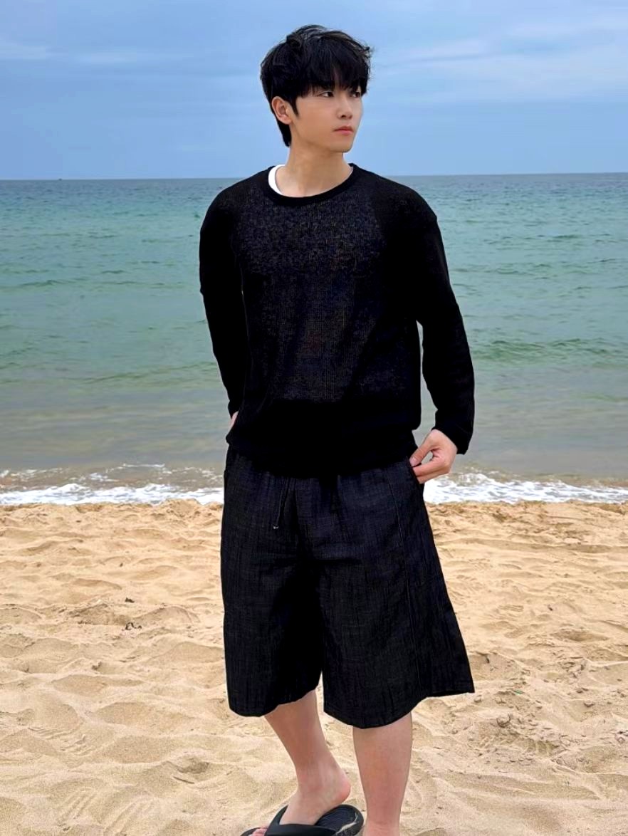 편안하고 통기성이 좋은 남성 라운드 넥 티셔츠, 봄과 가을에 적합