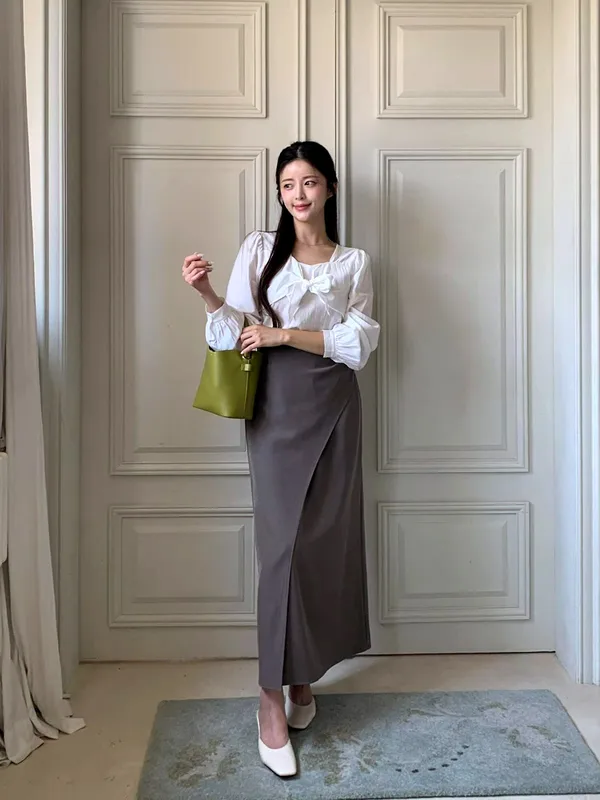 Elegant Women's Dress Skirt, Lightweight and Flowing, Perfect for New Arrivals New model launched