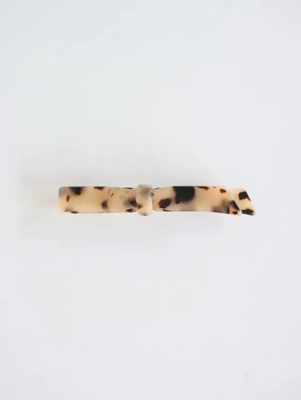 Stylish Leopard Print Hair Clip - A Must-Have for Elegant Charm