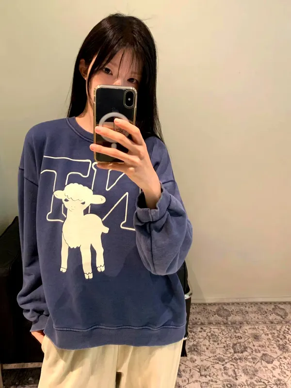 เสื้อยืดผู้หญิงลายแกะน่ารัก สไตล์สบายๆ