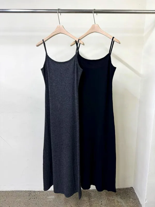Elegant and Minimalist Women's Dress, Comfortable and Versatile