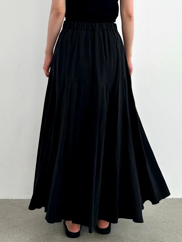 Elegant Black Maxi Dress - Lightweight and Flowing, Perfect for Summer Outings