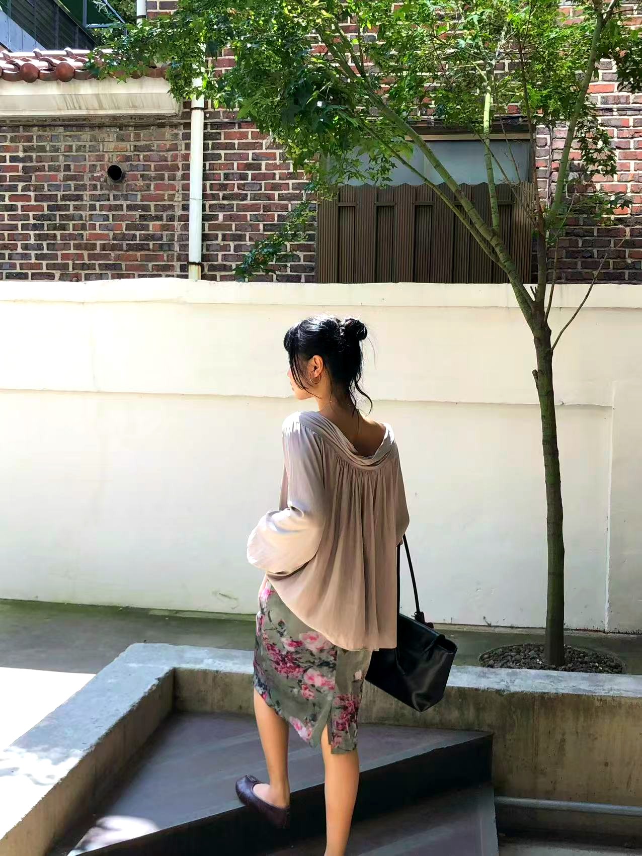 신선한 꽃무늬 여성 드레스 - 여름 필수 아이템
