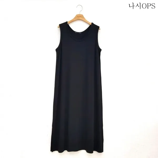Elegant Black Sleeveless Dress - Comfort Meets Style