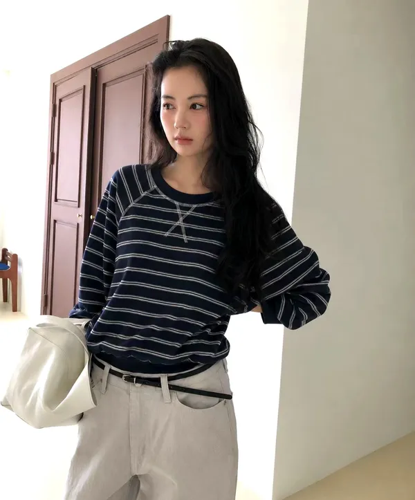 Kemeja Wanita Reka Bentuk Jalur, Gaya Santai yang Selesa
