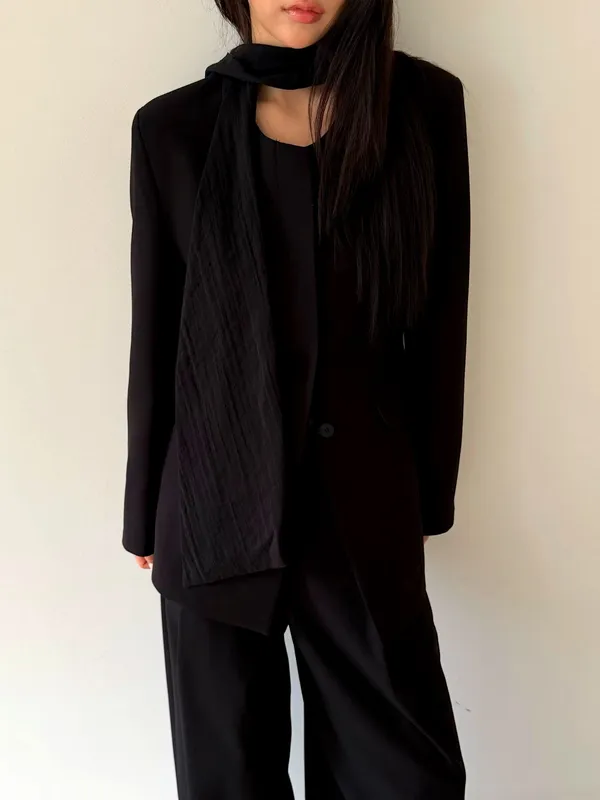 Stylish Minimalist Women's Jacket, Elegant and Versatile