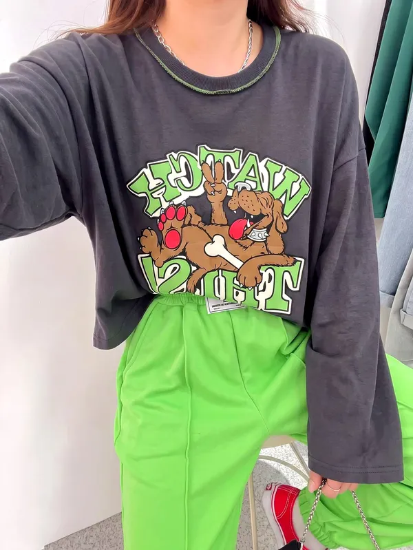 Trendy Loose-Fit Short Sleeve T-Shirt with Unique Print