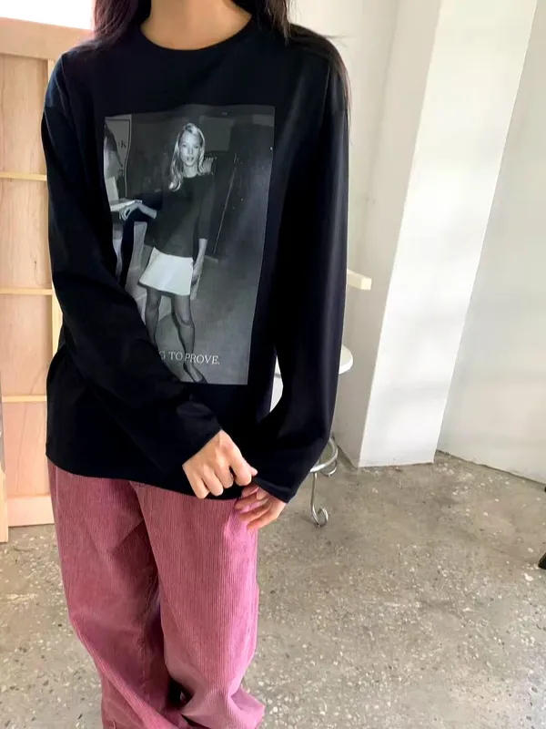 Stylish Printed Long Sleeve T-Shirt - Comfortable and Versatile