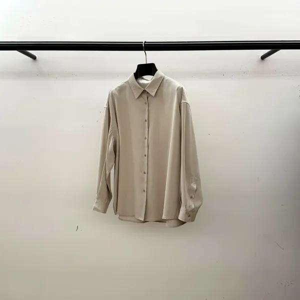 Elegant and Minimalist Women's Shirt, Lightweight and Breathable for Various Occasions
