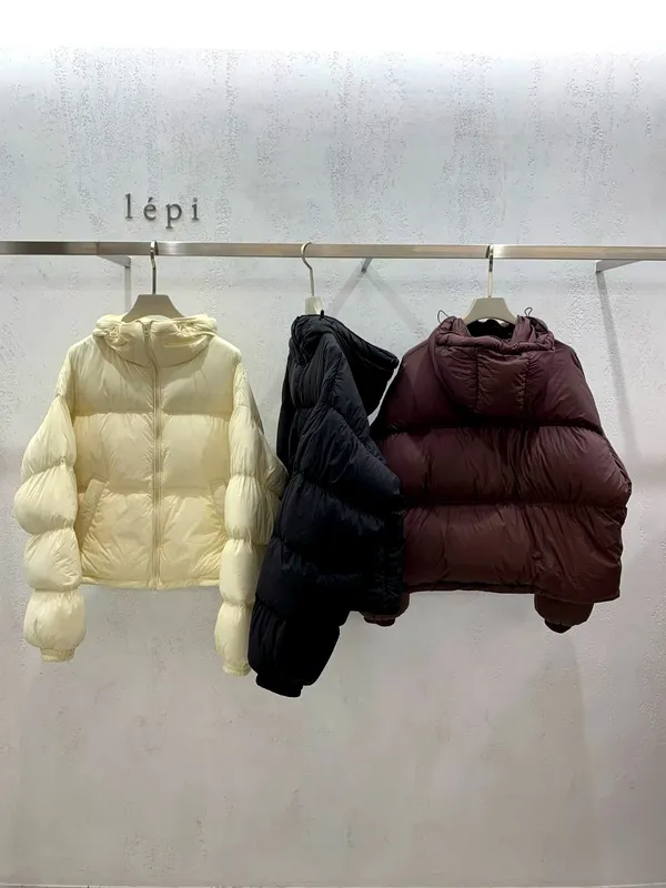 Stylish Down Jacket: Warm and Versatile for Winter