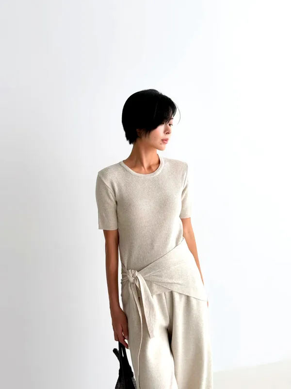 Stylish and Comfortable Women's Knit Top, Perfect Fit
