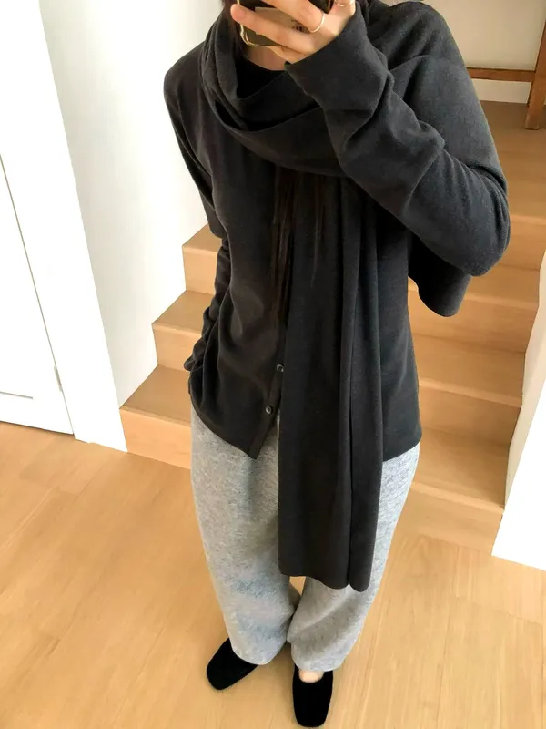Minimalist Comfortable Women's Top, Perfect for Daily Wear