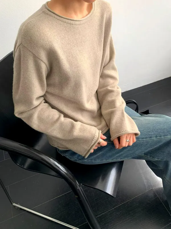 Simple and Comfortable Knit Sweater, Effortlessly Pair with Autumn and Winter Fashion
