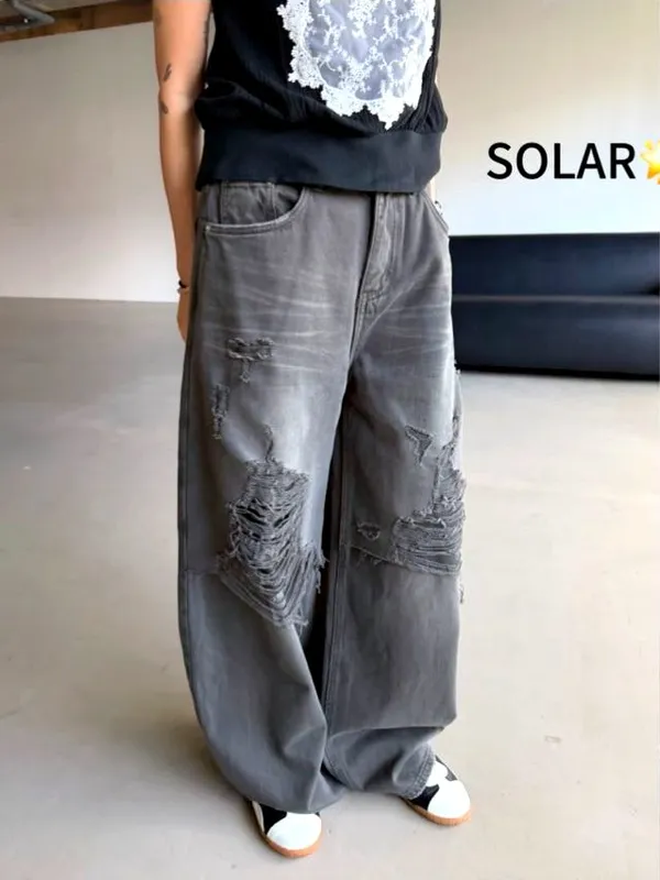 Fashionable Ripped Loose Denim Jeans - Comfortable and Casual