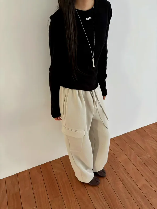 Stylish and Comfortable Long Sleeve T-Shirt, Perfect for Any Occasion
